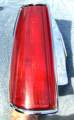 Lente de luz trasera izquierda Lincoln Mark VII 1984-1992 OEM excelente Foto 1 de 4