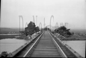 Lot von acht ** Original 5" x 7" s/w NEGATIVE * Eisenbahnunfall * Anfang 1900 - Bild 1 von 8