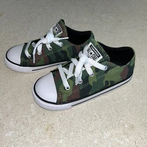 New Camo Camouflage Green Converse Shoes Toddler Boys Nine 9 - Picture 1 of 3