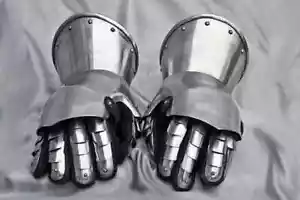 Medieval Armour Gauntlets SCA LARP 18 Gauge Steel Knight Combat Hand Gloves Pair - Picture 1 of 3