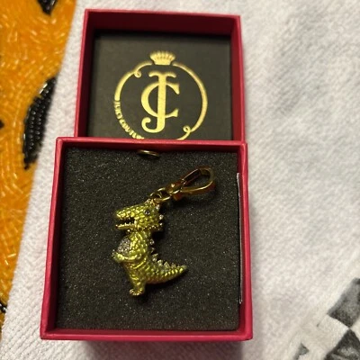 Dije de dinosaurio Juicy Couture 2013 (retirado) YJRU7089 Foto 1 de 4