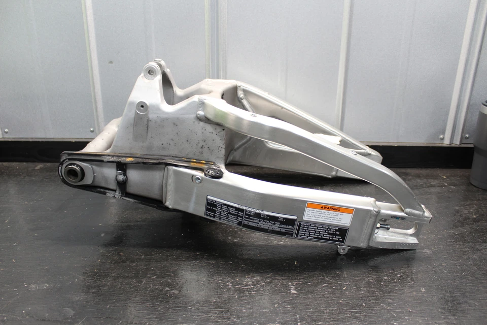 13-19 HONDA CBR600RR BASCULANTE TRASERO SUSPENSIÓN TRASERA BASCULANTE 2013 14 15 Foto 1 de 4