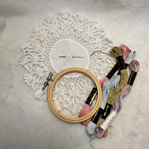 3 Inch Bamboo Embroidery Hoop Vintage Doily Embroidery Floss Bundle Kit DIY - Picture 1 of 6