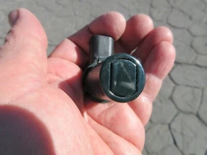 GREEN Bumper Parking Sensor Jaguar 01-03 XJ8 XJR 00-04 S-Type Vanden Plas JP - Picture 1 of 2