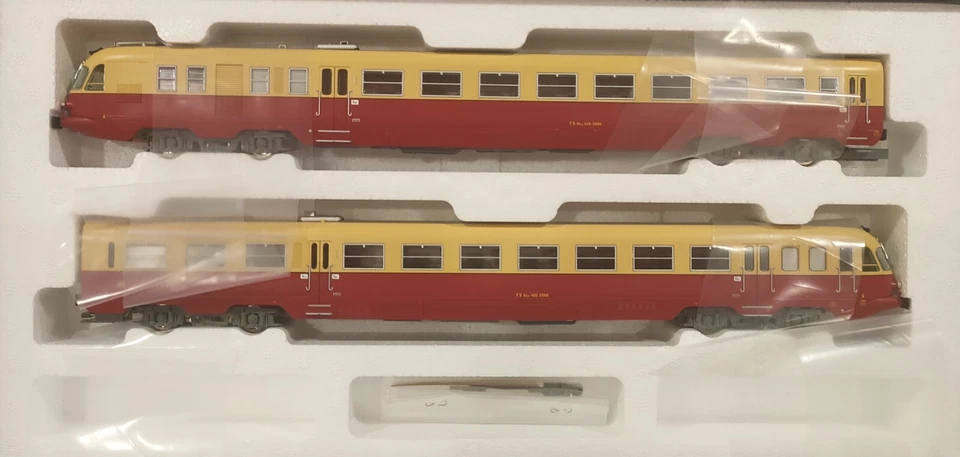Roco Art. 73176 FS Triebwagen Aln 448 2006+460 2006 Sonderbemalung Rot Creme Ep. - Bild 1 von 1