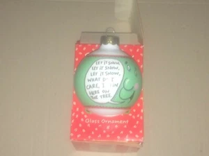 1992 HALLMARK SHOEBOX ORNAMENT - Picture 1 of 1