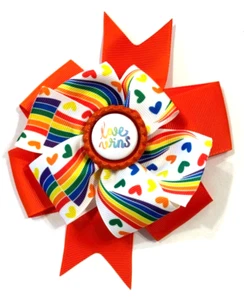 Schöne LGBTQ Love Wins inspirierte Haarschleife für Mädchen. - Bild 1 von 2