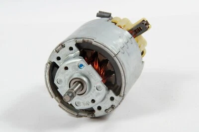 1992 - 1999 年梅赛德斯-奔驰 S 级鼓风机电机 0130111024 全新原始设备制造商博世 — 第 1/2 张图片