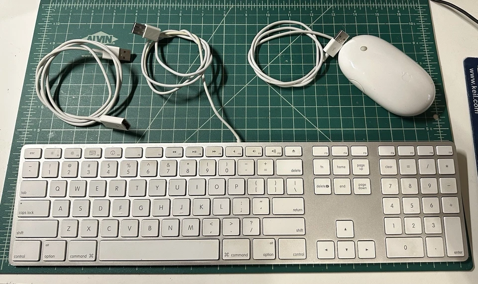 Apple White Aluminum USB Wired Keyboard Mighty Mouse Combo A1152 A1243 - Image 1 of 1