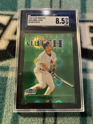 HOF DEREK JETER SGC NM-MT+ 8.5 GREEN HOLO 1998 FLEER TRADITION CLUTCH SP YANKEES - Image 1 of 4