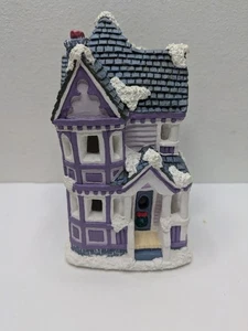 California Creations Victorian House PAINTED Weihnachtsdorf  - Bild 1 von 6
