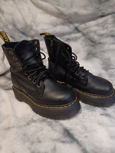 Botas de cuero liso negro mate Dr Martens 8 agujeros para hombre talla UK 4 EU37 AW004 - Imagen 1 de 5
