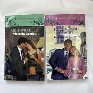 Arlequin Romance Cadeau-Emballé 3342 et Pardonner et oublier 211 livres vintage - Photo 1/11
