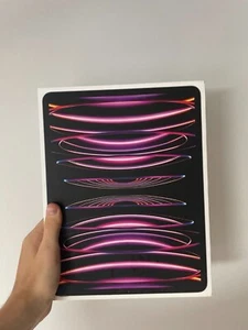 Apple 2022 12,9" iPad Pro 128 GB - Space Grey (6. generacja) - Zdjęcie 1 z 7