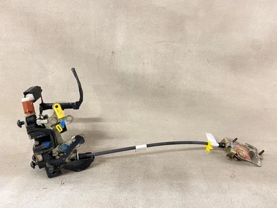 2005 Ford F350 Rear Door Latch Manual Locks Crew Cab Passenger Rear with Cable Foto 1 de 4