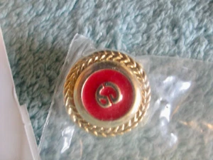 Vintage ST JOHN COLLECTION Replacement Button LOGO Enamel Red on Gold Tone Round - Picture 1 of 8