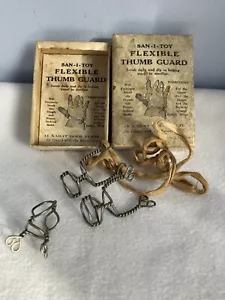VTG San-I-Toy Flexible Metal Thumb Sucking Guards With Box - Picture 1 of 7