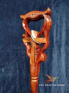 Wooden Carved Cane featuring the Christian Cross Sacred Craftsmanship - Imagen 1 de 5