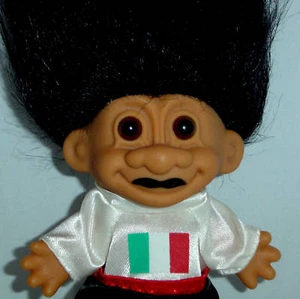 Muñeca Troll ITALIA 5" Alrededor del Mundo MUY RARA Nueva en Bolso Russ Troll - Imagen 1 de 5