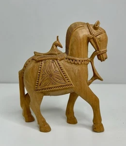 Scultura in legno di destriero Mughal fatta a mano Novica - Foto 1 di 9