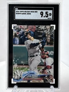 TOPPS HOLIDAY MEGA BOX 2018 HMW99 AARON JUDICE SGC 9,5 - Foto 1 di 2
