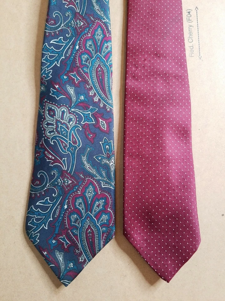 Lote de 2 corbatas vintage para hombre Johnny Carson 100 % seda italiana 100 % poliéster EE. UU. Foto 1 de 4