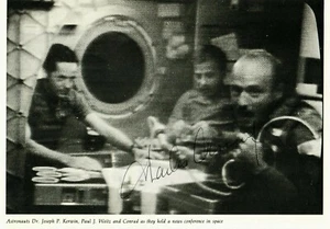 “Apollo 12” Pete Conrad Hand Signed 8.75x6 Magazine Photo COA - Picture 1 of 2