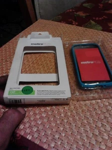 Handyhülle, Marke Metro PCS, Kyocera Hydro Life, Hartschale, blau - Bild 1 von 6