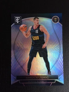 Nikola Jokic Silver Mirror Base - Totally Certified 2024-25 #19 - Bild 1 von 2
