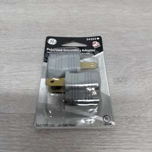 GE 54302 Adaptadores de puesta a tierra polarizados salida gris paquete de 2 - Imagen 1 de 2