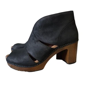 Dansko Delphina schwarz Nubuk Plateau Absatz Peeptoe Booties Schuhe EUC 8,5-9 - Bild 1 von 12