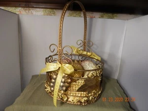 Copper Colored Wire/Basket Weave Three Beaded Eggs - Picture 1 of 7