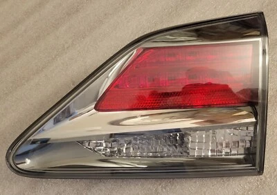 Luz de respaldo interior trasera genuina Lexus RX350/450h RT 2012-15 OEM 815800E040 Foto 1 de 4