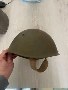 Elmetto Italiano M33 Originale d’Epoca – Completo di Interno – Bellissima Patina - Foto 1 di 4