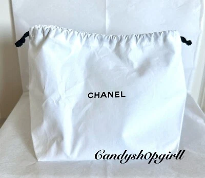 NUEVO CHANEL Bolsa antipolvo con cordón de algodón blanco/bolsa de almacenamiento de zapatos/tarjeta/sobre blanco Foto 1 de 4