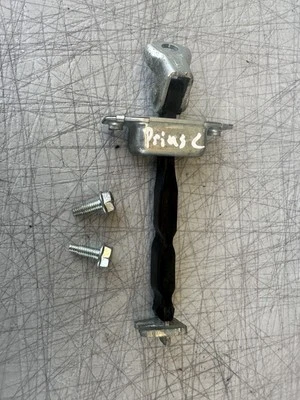 Toyota Prius C 2012 puerta trasera bisagra tope tope correa de retención lado derecho OEM Foto 1 de 3