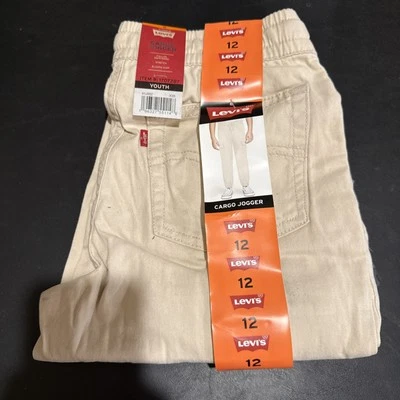 Levi’s Cargo Jogger Youth size 12 - Image 1 of 4