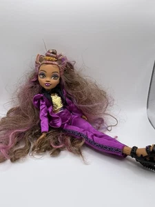 Monster High Clawdeen Wolf bambola solo in Monster Ball Party Fashion Doll - Foto 1 di 9
