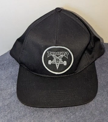 Thrasher Magazine Snapback Sombrero Negro Pentagrama Logo Cabra Skateboarding Foto 1 de 4