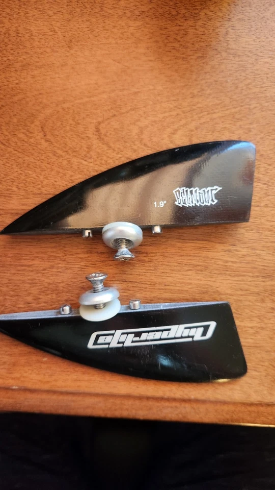 Aletas Hyperlite Wakeboard vintage, Belmont 1,9 pulgadas, par Foto 1 de 1