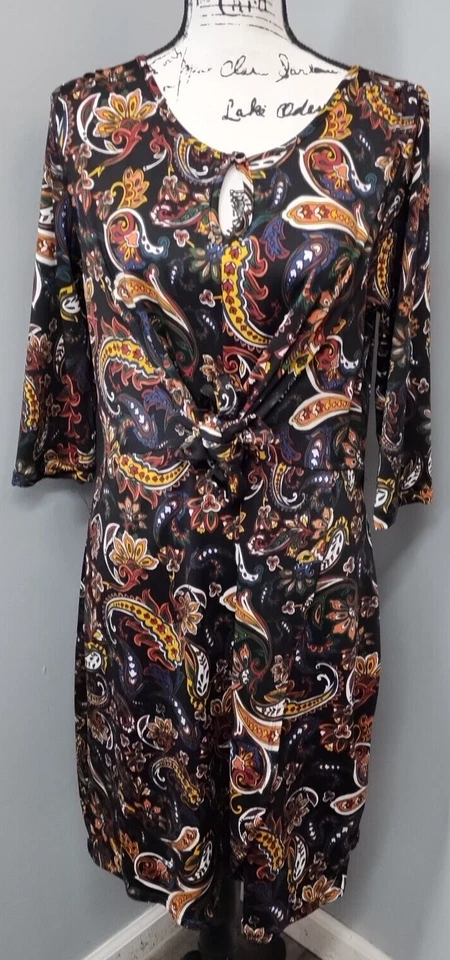 Vestido Vaina Colección NY Para Mujer Grande Multi Negro Cachemira Elastizado Corbata Frontal Foto 1 de 4