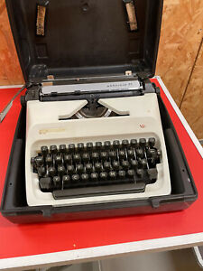 Schreibmaschine Adler Gabriele 35 - Kofferschreibmaschine - gebraucht