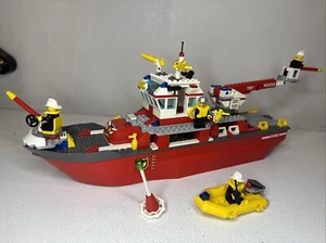 LEGO (7207) CITY Retired: Fire Boat Complete No Box Or Instructions - Picture 1 of 15