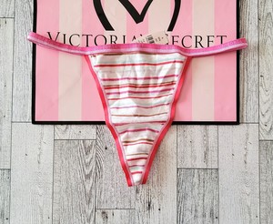 NWT Victoria's Secret Rare Striped Vintage Thin Logo Band V-String Thong Panties