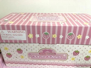 Mother Garden 2021 Fun Box Strawberry Cake Party Set - Picture 1 of 4