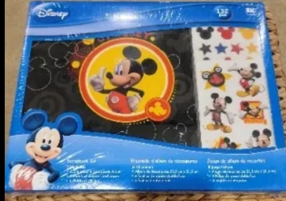 Disney Mickey Mouse EK Kit de Álbum de Recortes Éxito 132 Piezas Álbum Encuadernado NUEVO Foto 1 de 1