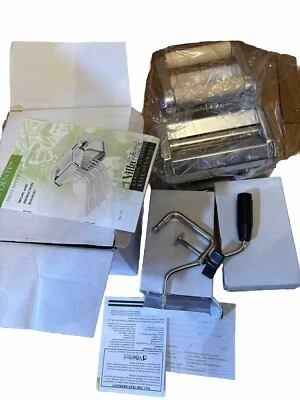 Máquina de pasta VillaWare Al Dente No. 178 con accesorios 5 tipos de pasta  Foto 1 de 4