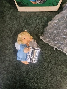 Hallmark Keepsake Ornament Thimble Angel 7th in Series 1984 - Picture 1 of 4