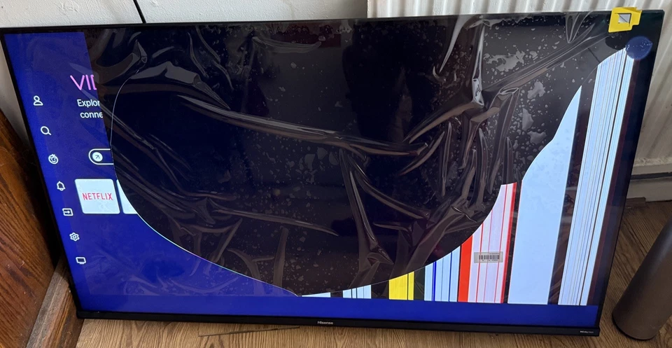 Hisense 43A6KTUK 43" 4K LED Smart TV - Black SMASHED SCREEN - PARTS NOT WORKING - Image 1 of 3