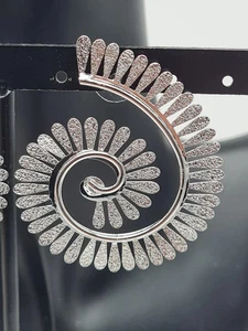 Yehwang Ohrstecker Wirbel Verzierung Silberfarben nickelfrei spirale - Bild 1 von 4